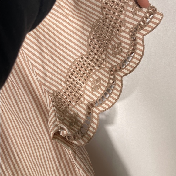 TORRID BELLE ISLE WOMENS SCALLOP SLEEVE STRIPED BEIGE WHITE BLOUSE 4X - Picture 4 of 8